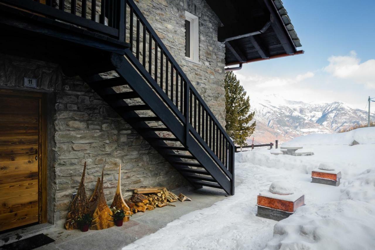 Nellali Villa Gressan Exterior photo